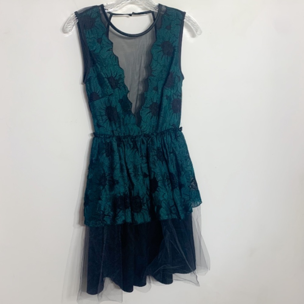 ABS Allen Schwartz emerald embroidered tea mini dress small 4 cocktail